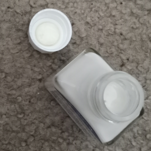 Watercolor masking fluid - Picture 3 of 3